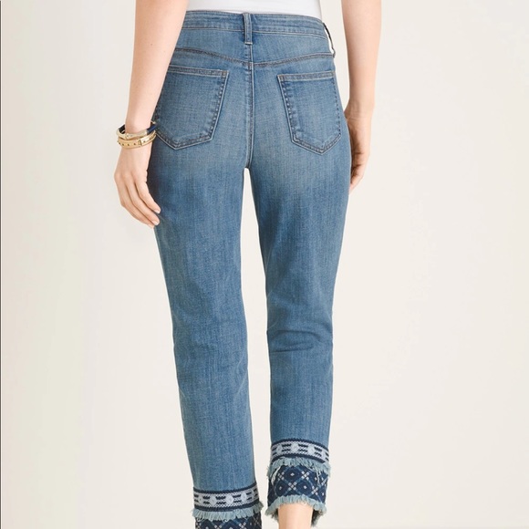 CHICO’S So slimming girlfriend slim leg crop w/ embroidered - Picture 2 of 13